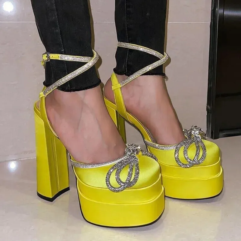 Aesthetic heels