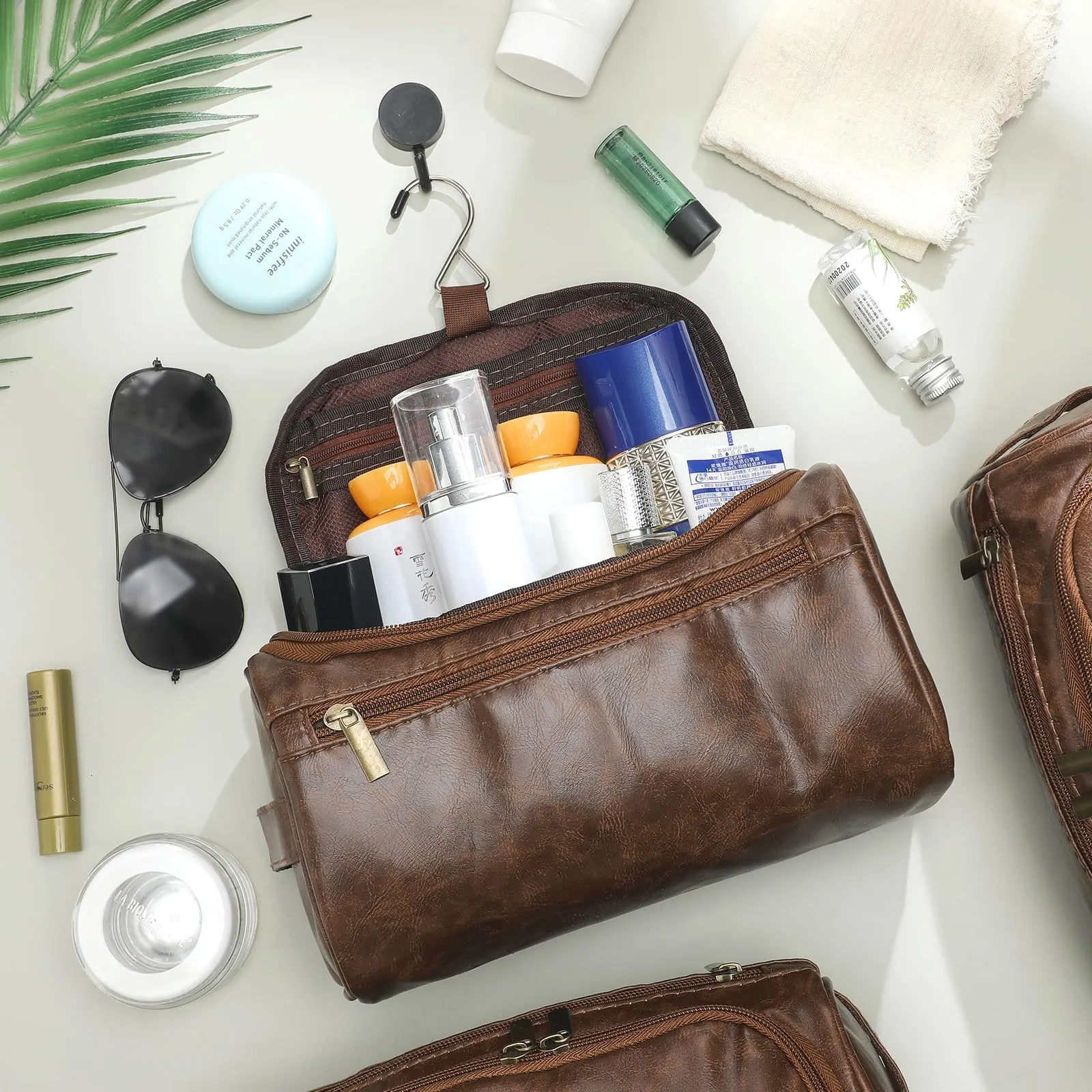 Aliceset 6 Pcs Groomsmen Gift Groomsmen Toiletry Bags Set of 6 Leather Toiletry Bag for Men with Hook Leather Wedding Proposal Bag with Side Handle Father Gift(Dark Brown)