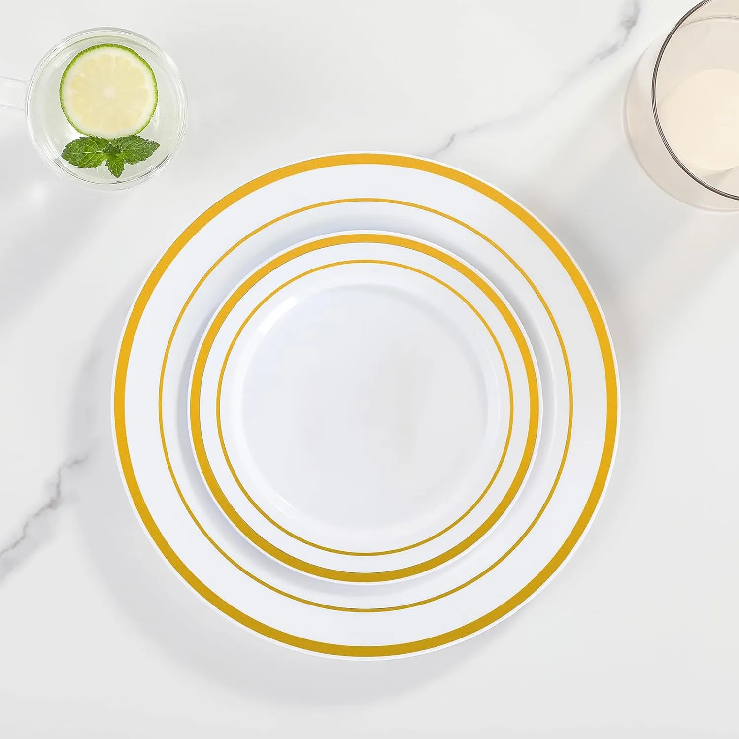 AOZITA 200 Pcs Gold Plastic Plates for Party, Heavy Duty Disposable Plastic Plates for Party, Holiday, Wedding, Thanksgiving and Birthday