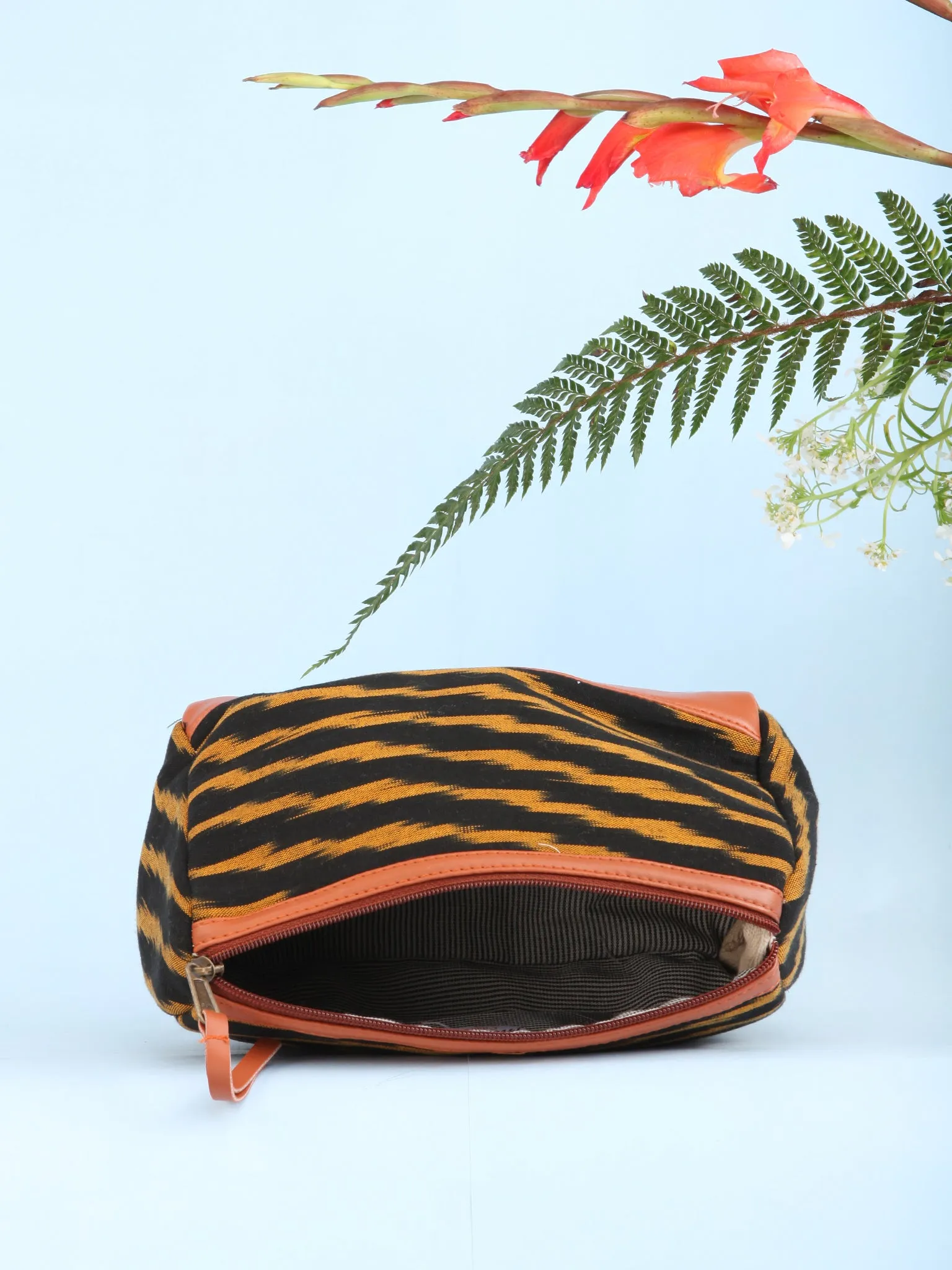 Black Mustard Ikat Utility Bag - B1604