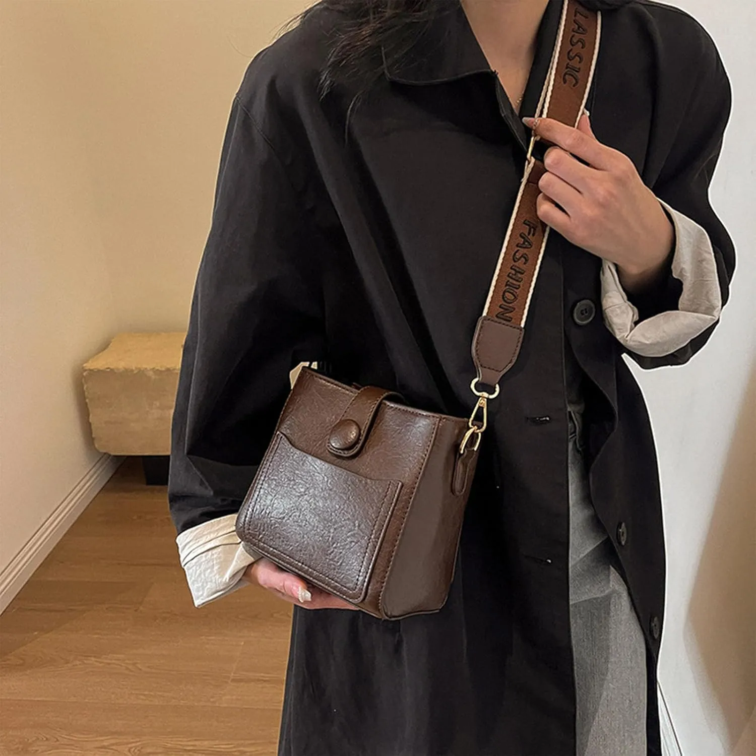 Bootara Bucket Bag, Vintage Crossbody Bag, Womens Retro Water Bucket Shoulder Bags, with Adjustable Wider Shoulder-strap