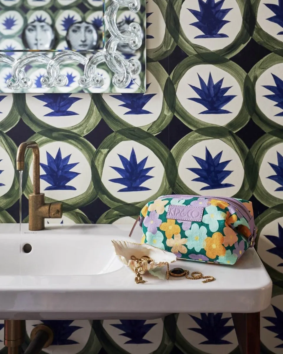 Bush Daisy Toiletry Bag - Kip & Co
