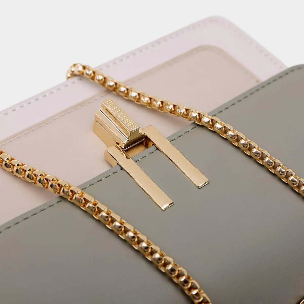 Color-Block Leather Crossbody Bag, Medium Shoulder Purse, Cute Designer Handbag, Stylish Faux Leather Cross Body Bag