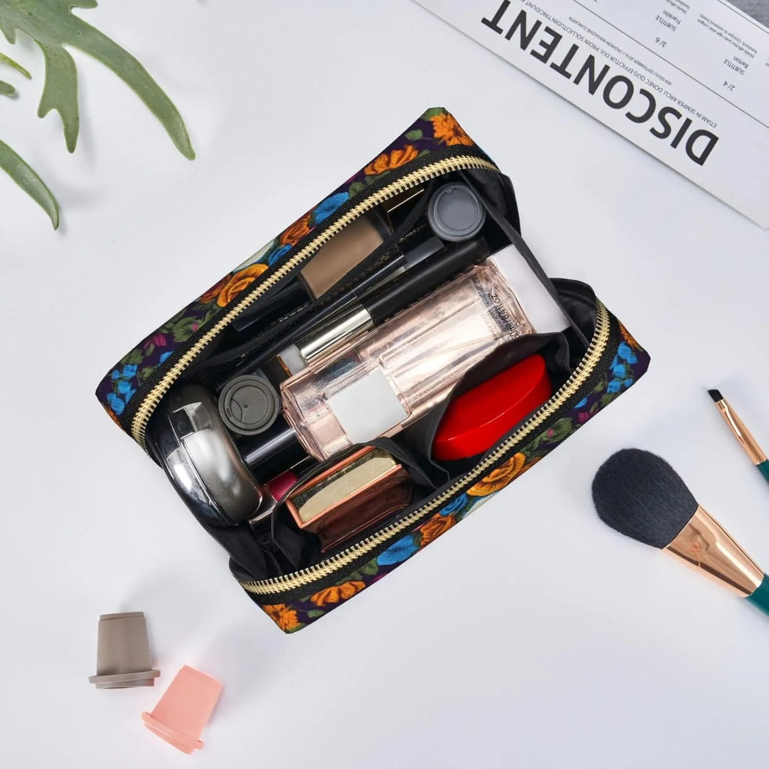 Colorful Flower Skulls Toiletry Pouch, Travel-Friendly Makeup Organizer For Makeup Brushes, Lipsticks