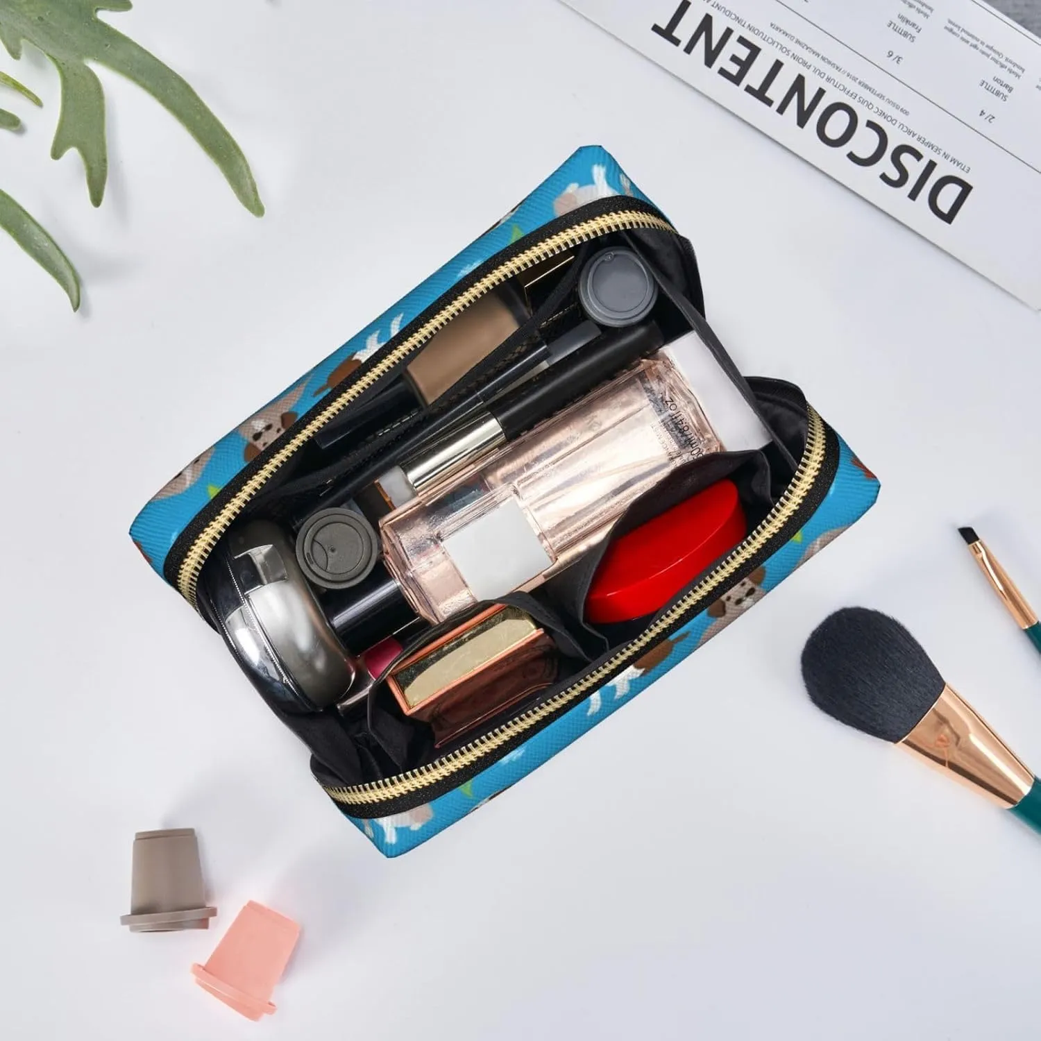 Dog Show Toiletry Pouch, Travel-Friendly Makeup Organizer For Makeup Brushes, Lipsticks