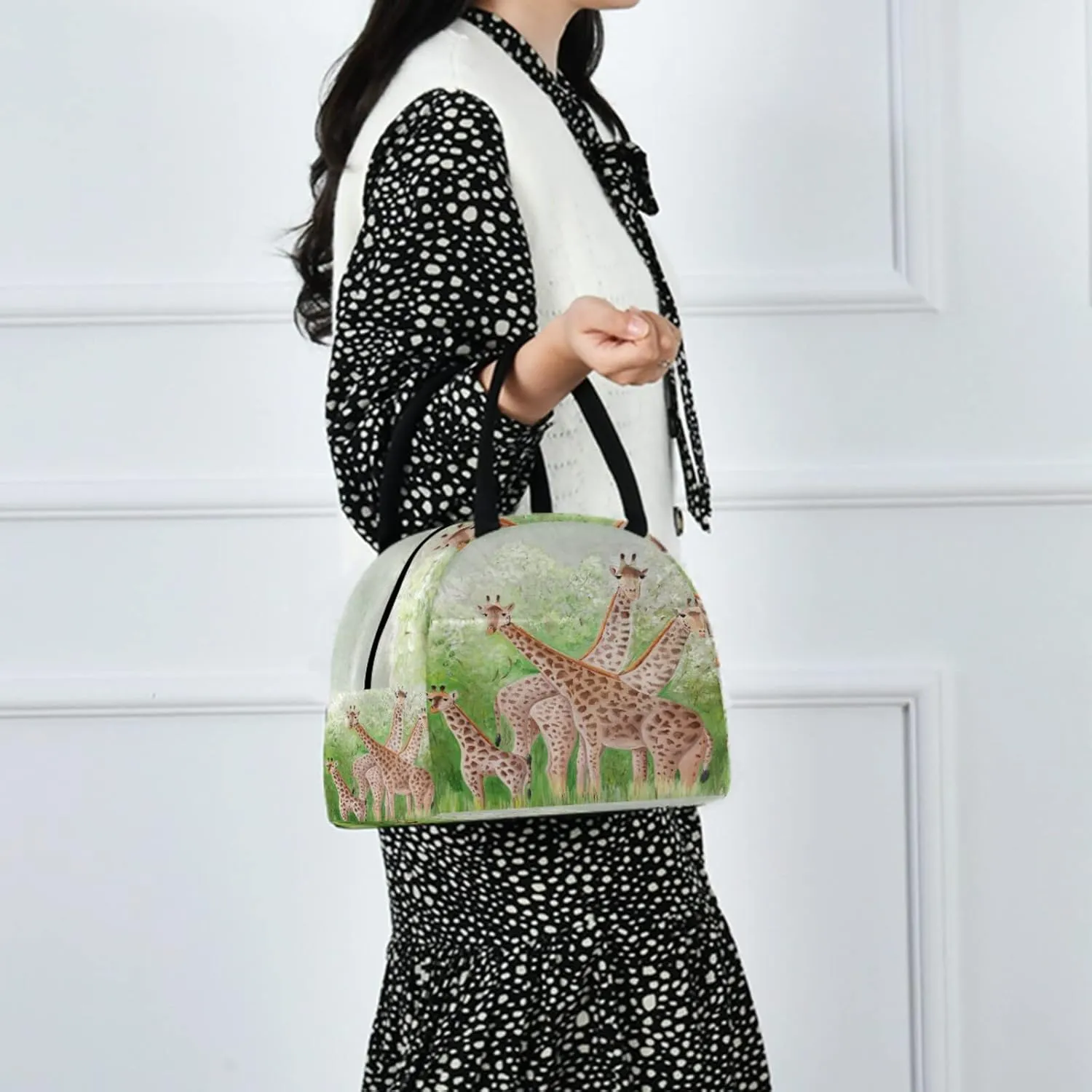 Forest Giraffe Family Reusable Lunch Tote Bag with Front Pocket Zipper Closure Insulated Thermal Cooler Container Bag for Man Women Work Picnic Travel Beach Fishing