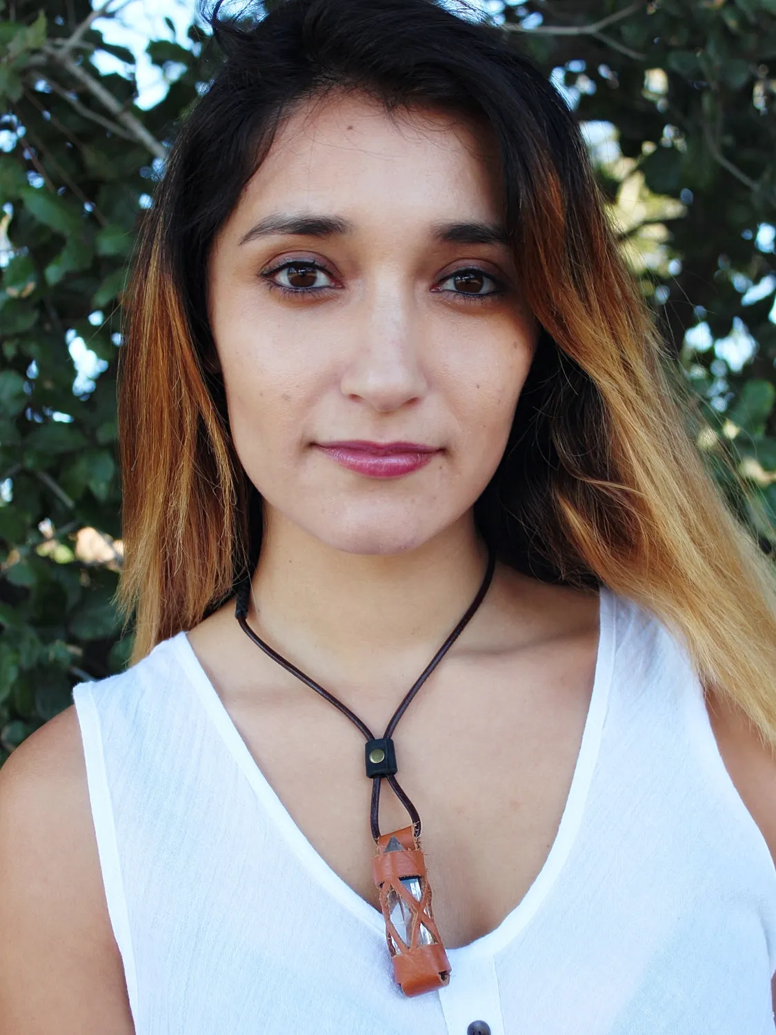 Handmade leather gemstone crystal holder/case necklace without stone (12 pack/ $8 ea.)