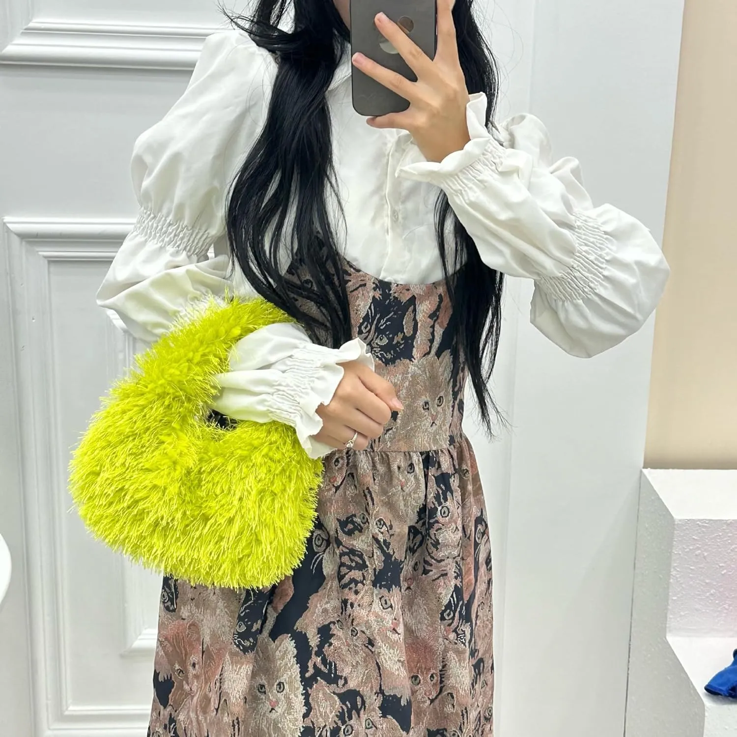 ikasus Fuzzy Tote Bag Y2K Fluffy Shoulder Bag Magnetic Buckle Round Handbag Crossbody Tote Bag Women Furry Purse, Green
