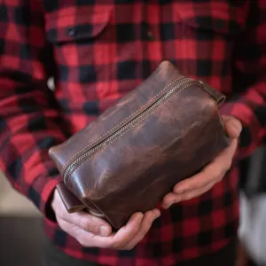 LEATHER TOILETRY BAG - Dark Brown