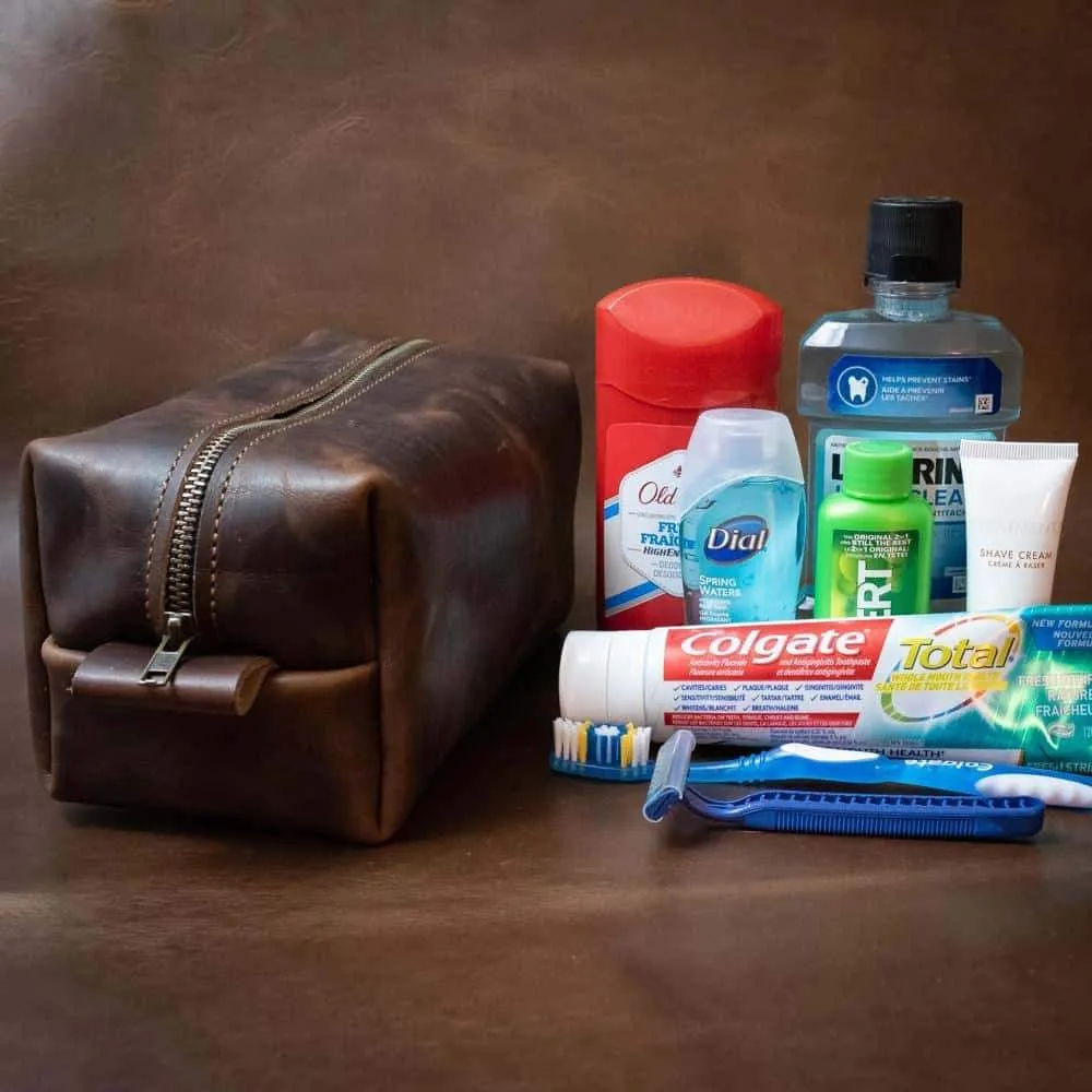LEATHER TOILETRY BAG - Dark Brown