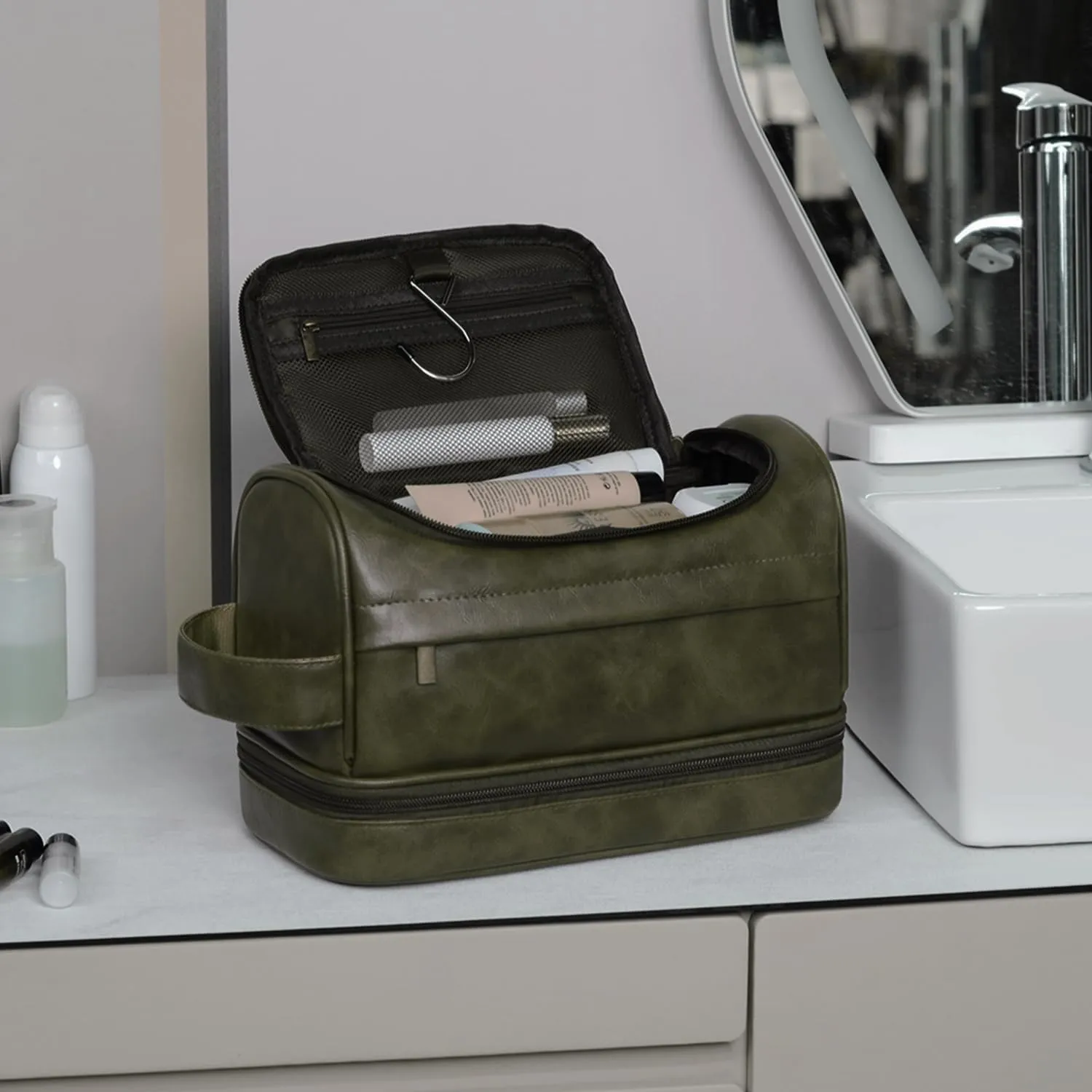 Personalized Toiletry Bag for Men and Women Leather Toiletry Organizer Shaving Dopp Kit Travel Bathroom Bag Cosmetic Pouch