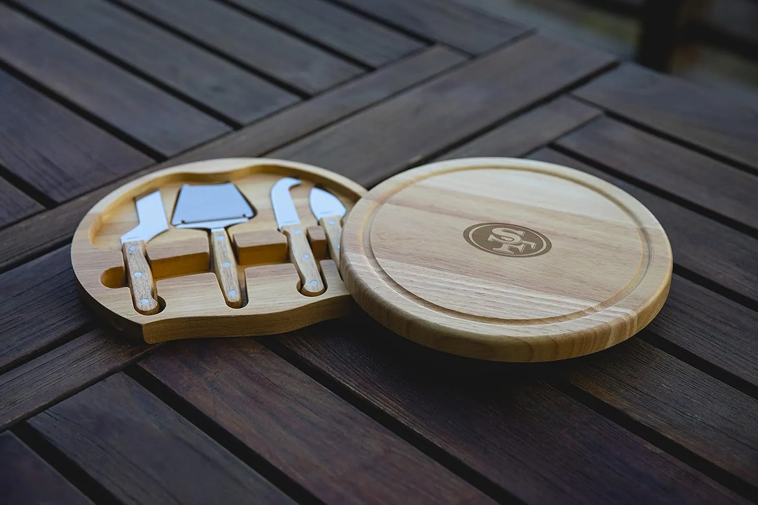 PICNIC TIME NFL Circo Cheese Board and Knife Set - Charcuterie Board Set - Wood Cutting Board