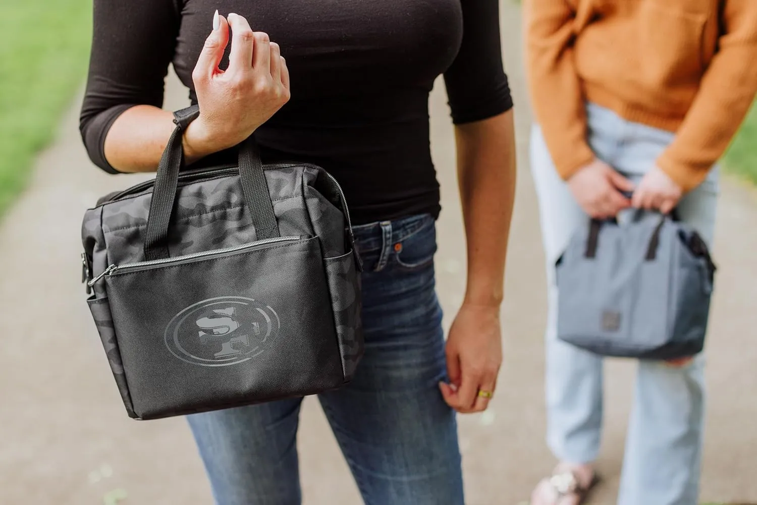 PICNIC TIME NFL On The Go Lunch Bag Cooler, Soft Cooler Lunch Box, Insulated Lunch Bag