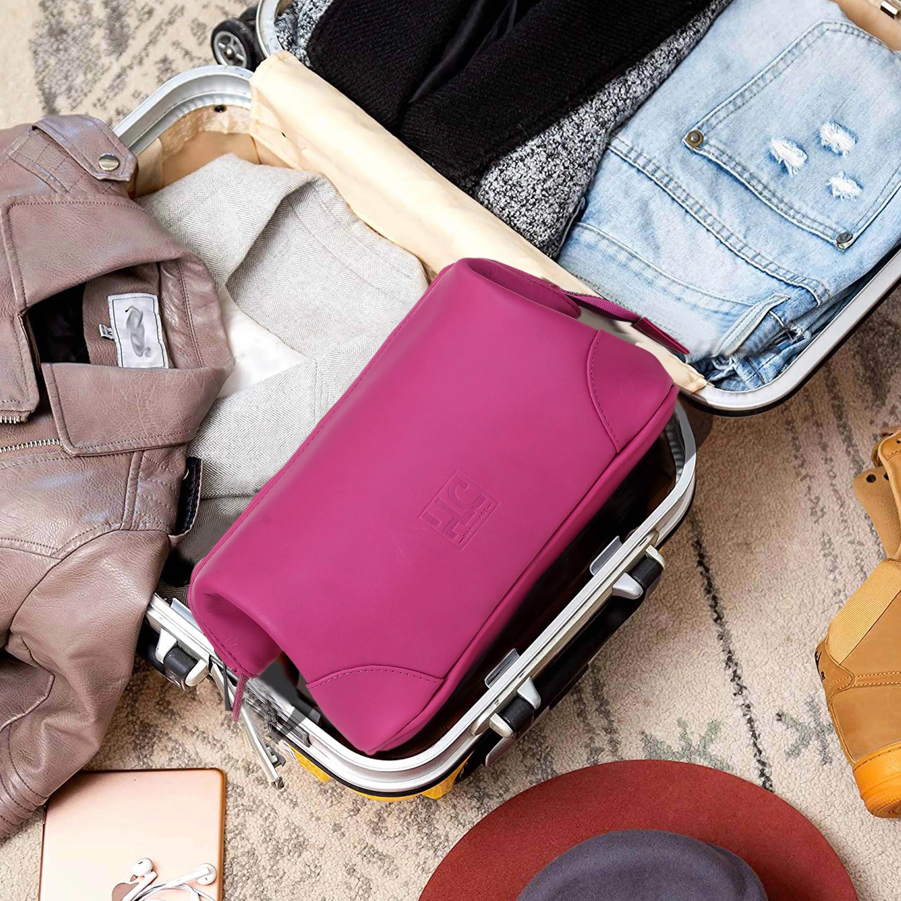 PREMIUM LEATHER TOILETRY DOPP KIT