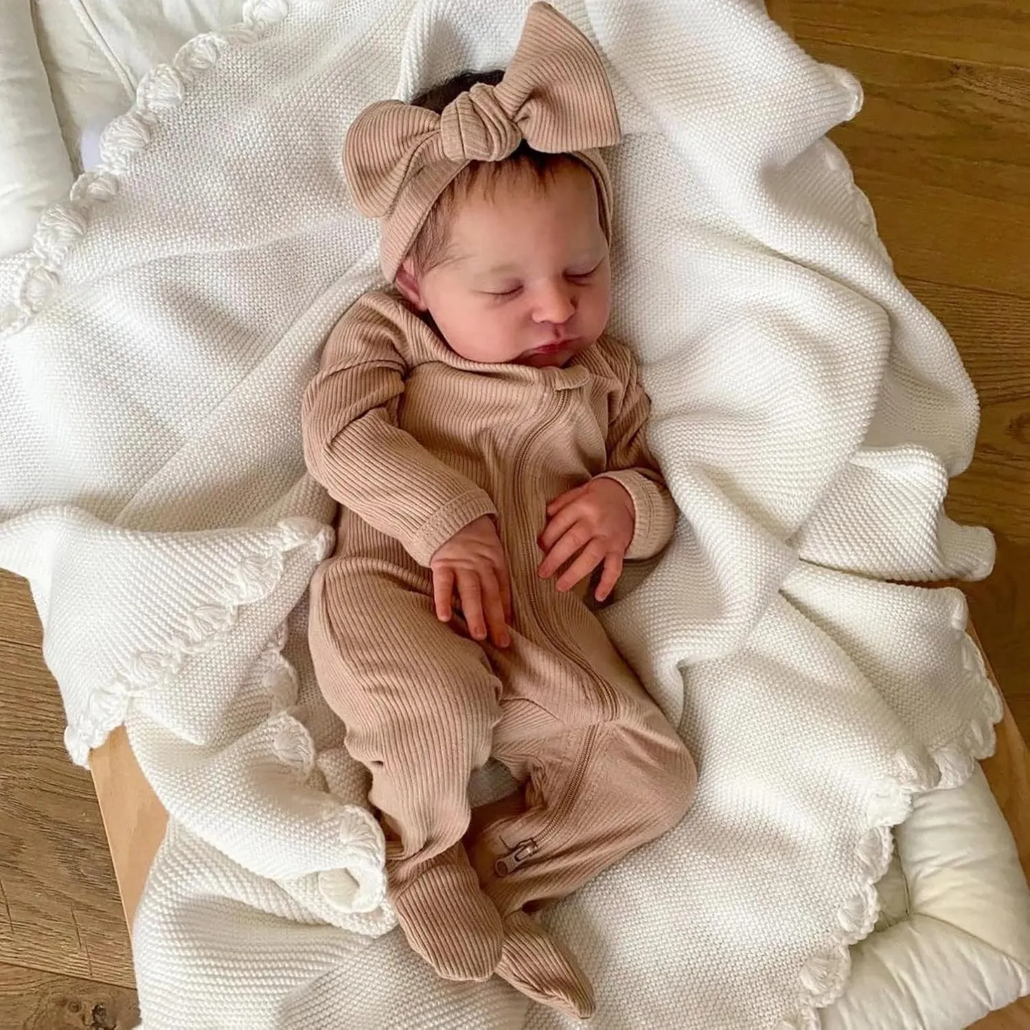 Reborn Lifelike Baby Dolls - 19 inch Soft Body Realistic Newborn Dolls, Handmade, Washable, Perfect for Children's Gifts