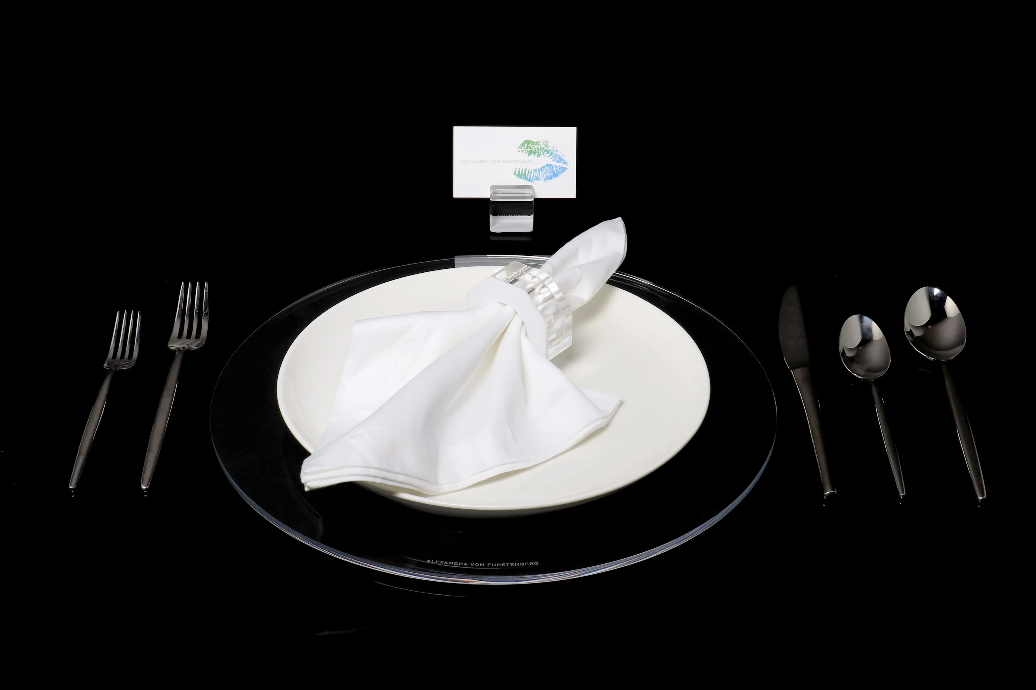 Round Placemat Set of 4 in Clear