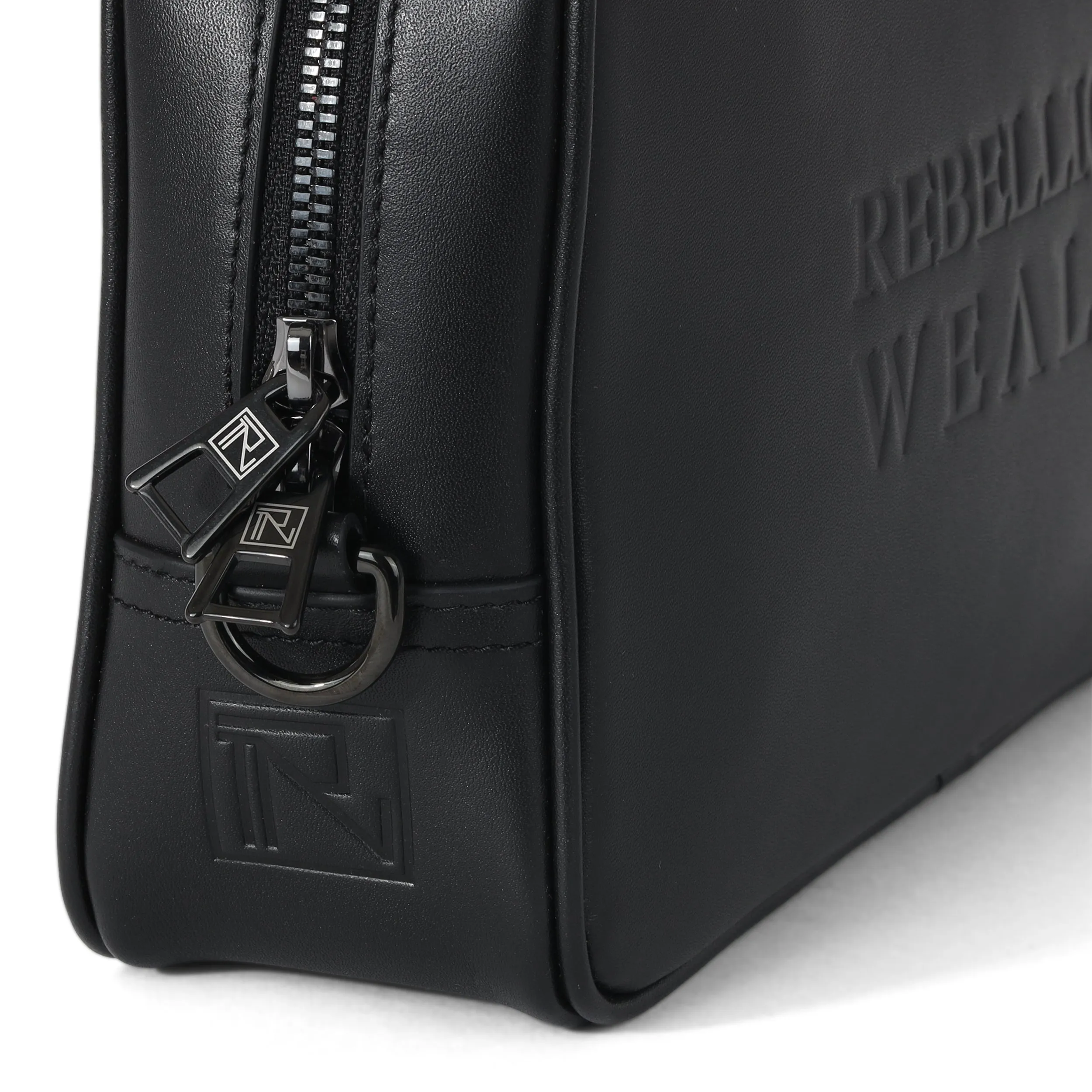RWLS 117: Black Widow Dopp Kit
