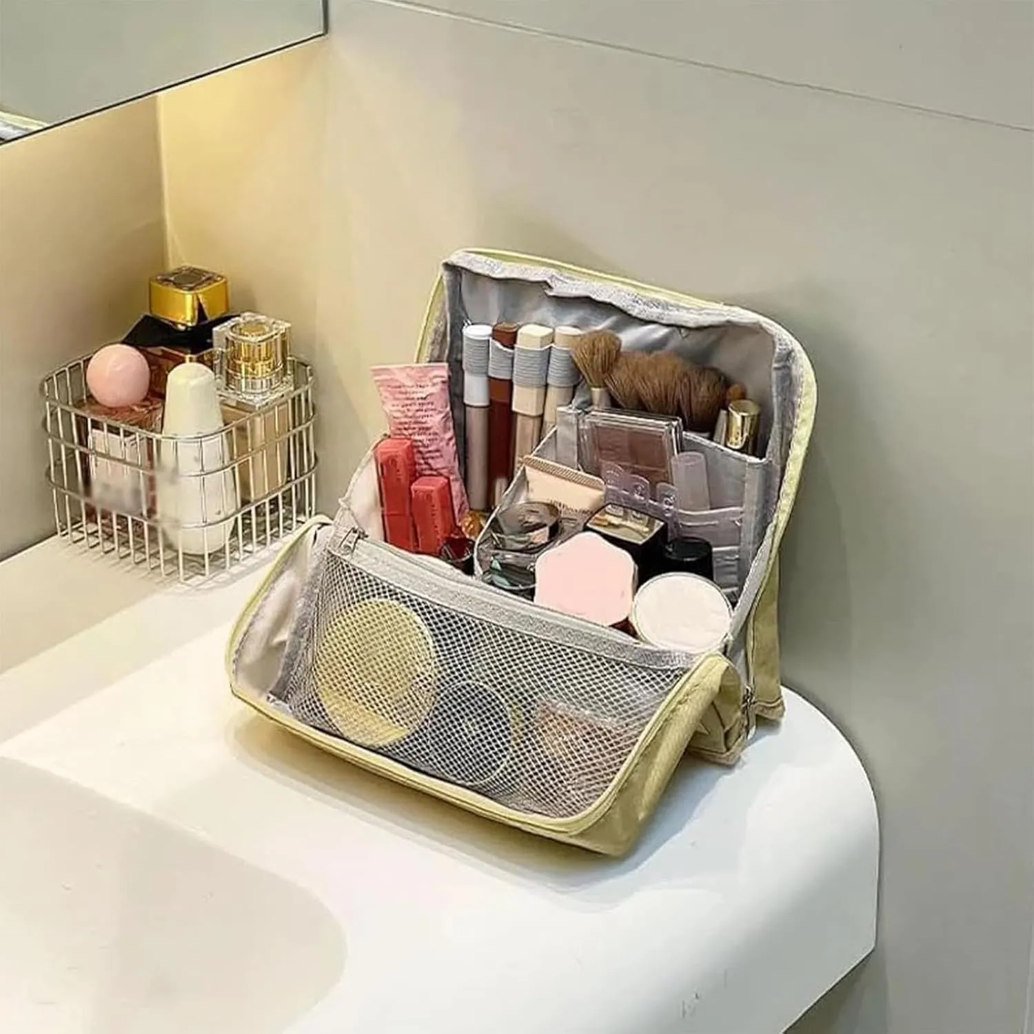 Standing Makeup Bag – Portable, Large Capacity, Multi-purpose Large Capacity Oxford Cloth Standing Makeup Bag (1 Red)