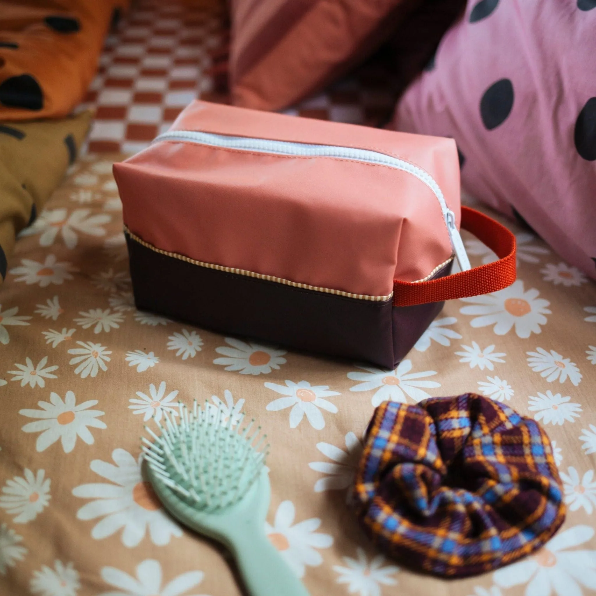 Sticky Lemon Colourblocking Toiletry Bag