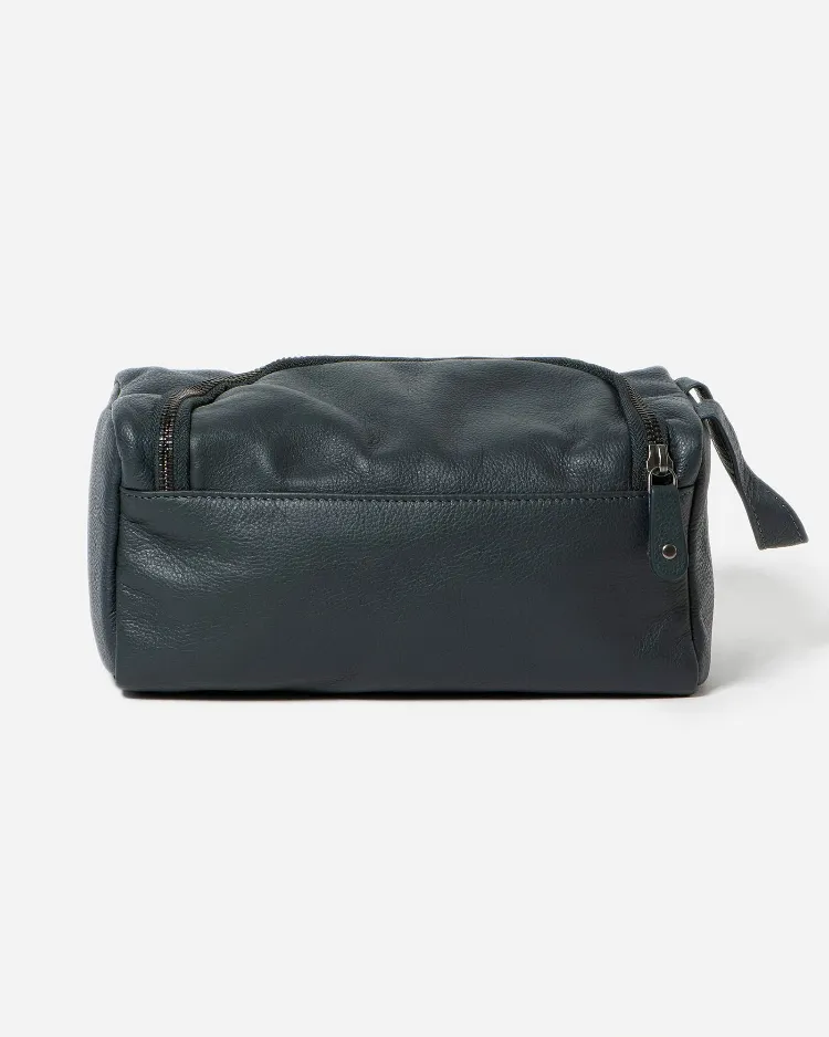 Stitch & Hide Leather Jett Toiletry Bag Deep Sea Blue