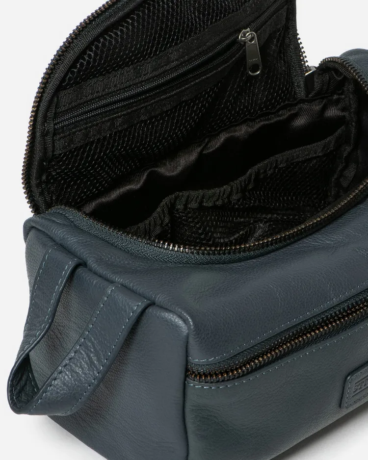 Stitch & Hide Leather Jett Toiletry Bag Deep Sea Blue