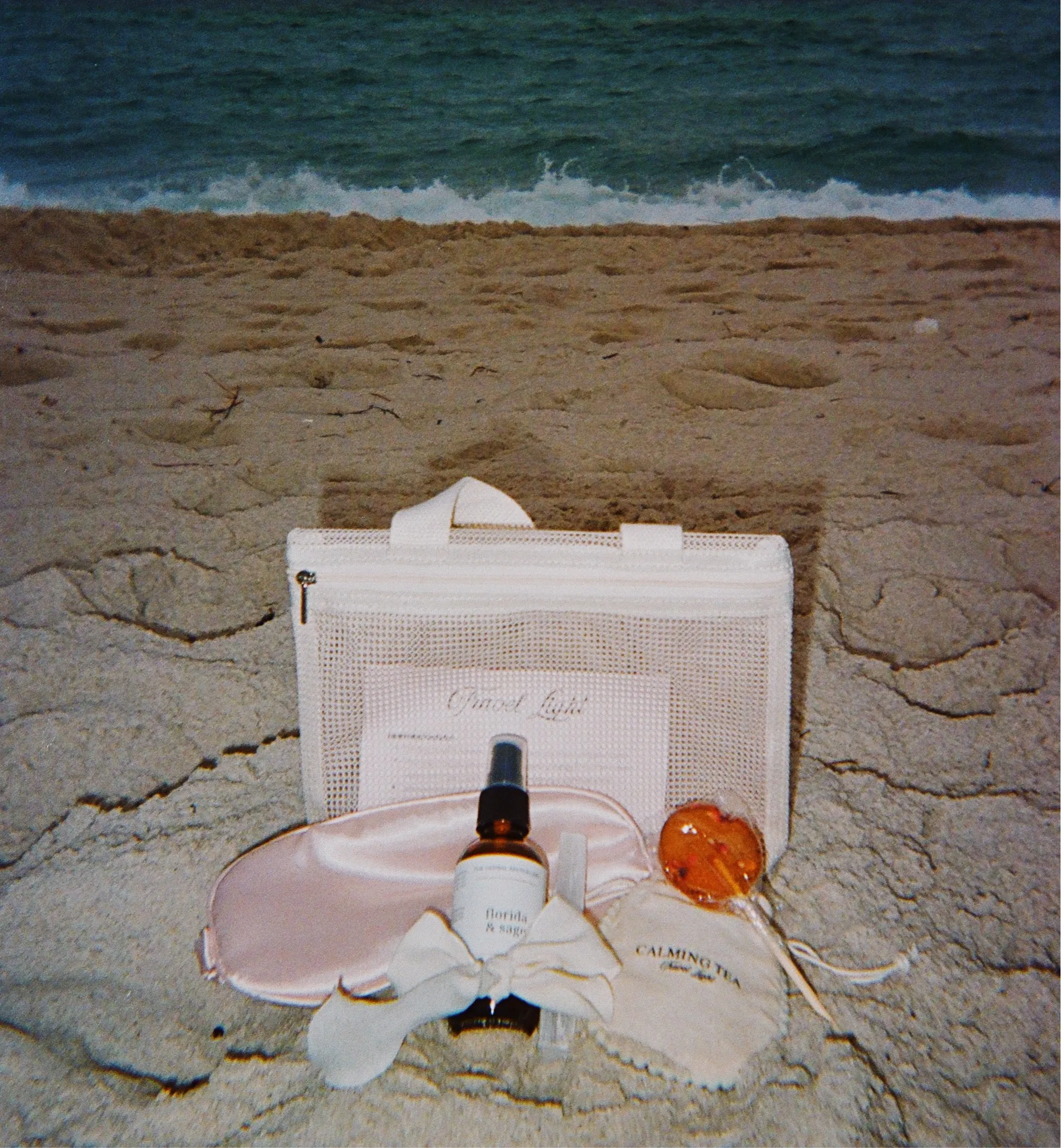 TRAVEL LIGHT RITUAL BAG
