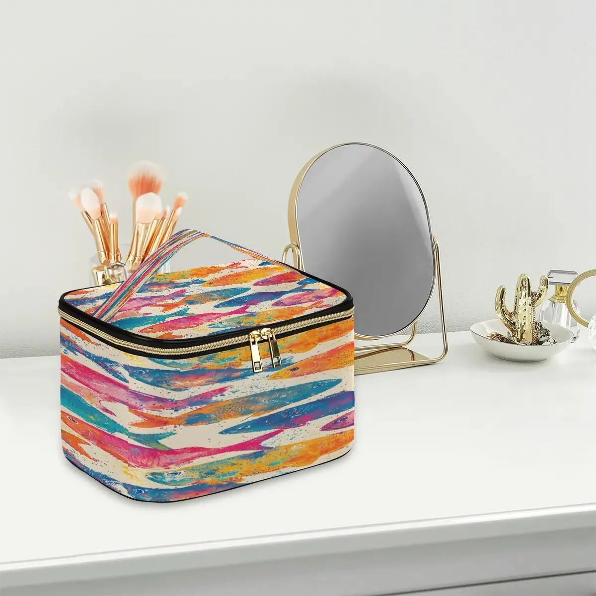 Travel Makeup Bag Fishes Print PU Large Capacity Cosmetic Bag for Women Portable Cosmetic Bag with Handle for Girls Wedding Makeup Brushes