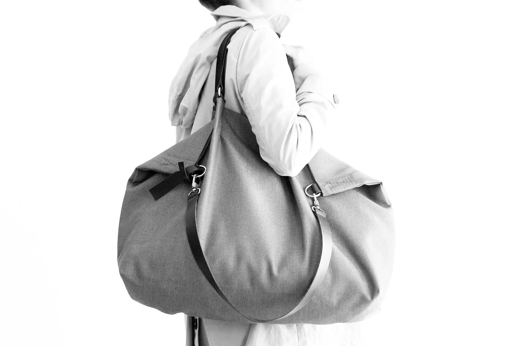 Weekend bag canvas and leather shoulder bag, black. Personalized bag with name