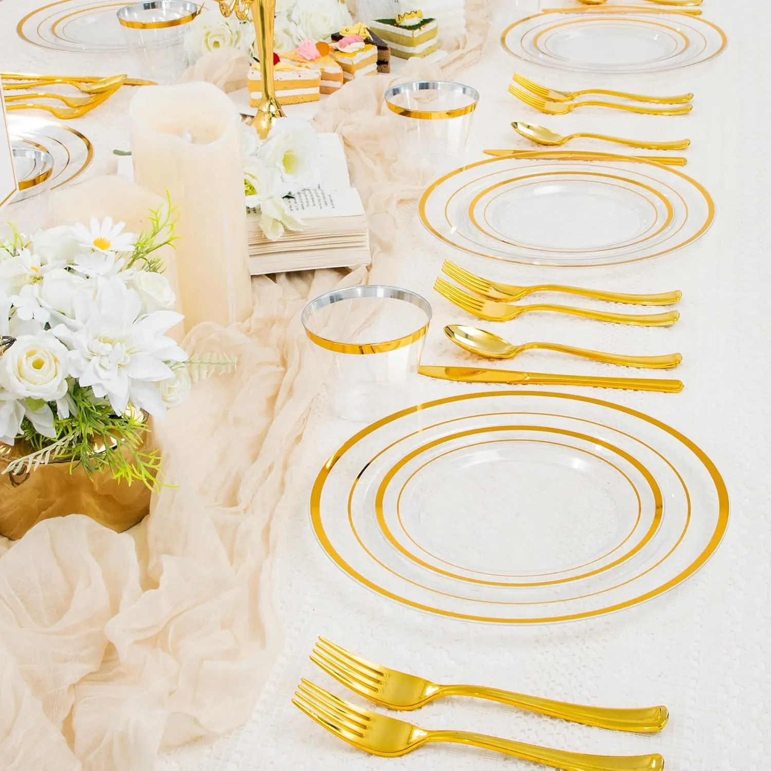 WELLIFE 600 PCS Clear Gold Disposable Dinnerware Set for 100 Guests, Clear and Gold Plastic Plates, Gold rimmed Plastic Dinner & Salad Plates,Cups,Silverware Set for Wedding and Easter Events